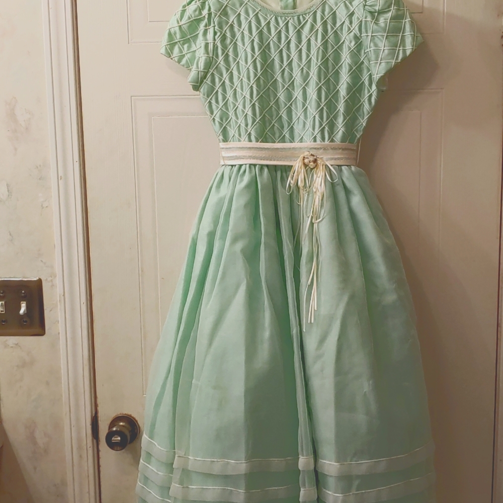 Vintage girls dress